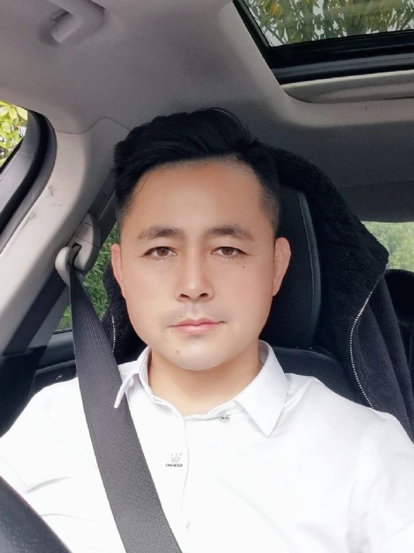 阿华大人的第二张照片--深圳相亲服务中心