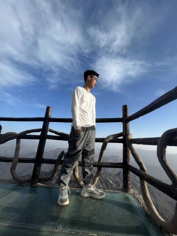 怜ぁ熙的第一张照片--深圳相亲服务中心