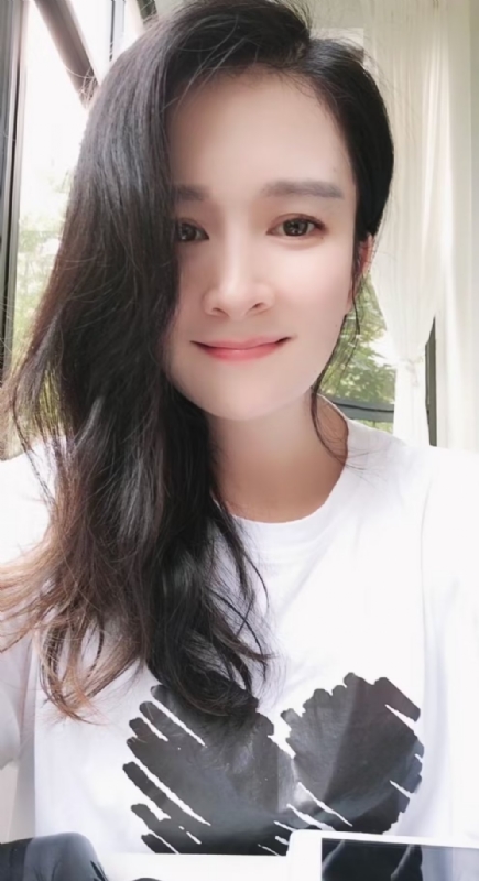 晨曦的第一张照片--深圳相亲服务中心