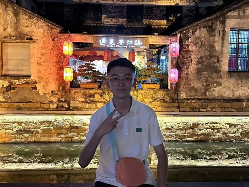 李四的第一张照片--深圳相亲服务中心