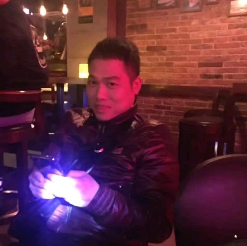 真谛的第一张照片--深圳相亲服务中心