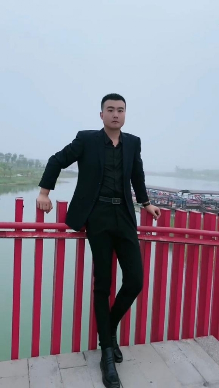Albert的第一张照片--深圳相亲服务中心