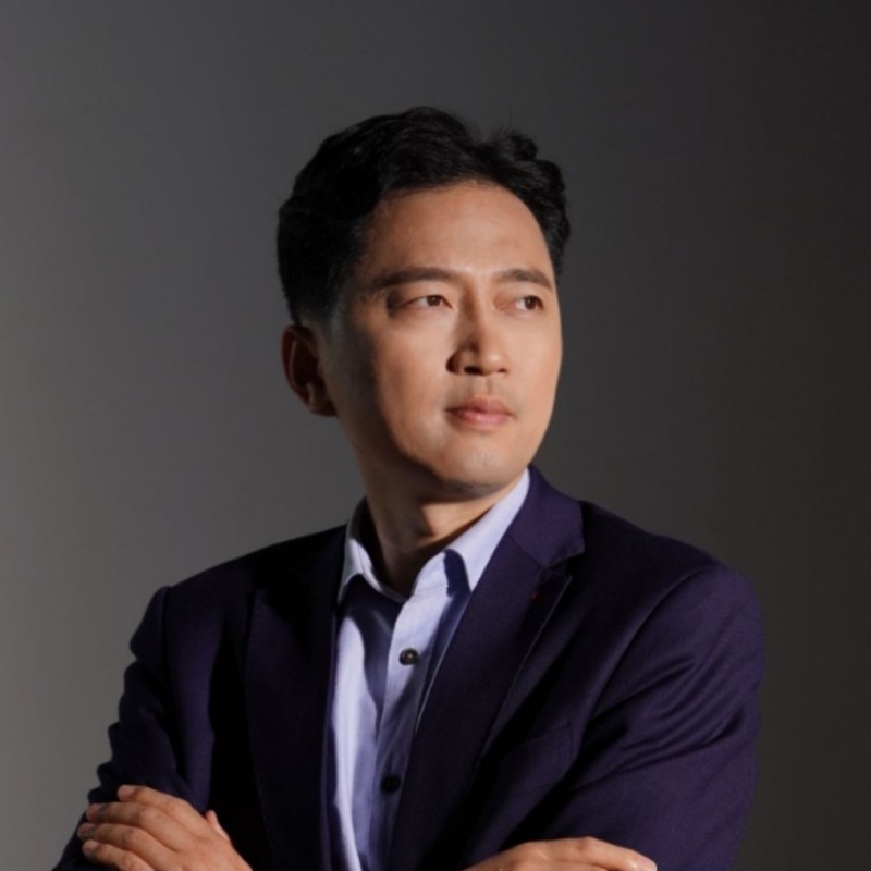 诗与远方的第一张照片--深圳相亲服务中心
