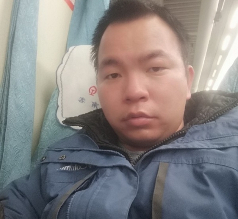 淡定的第一张照片--深圳相亲服务中心