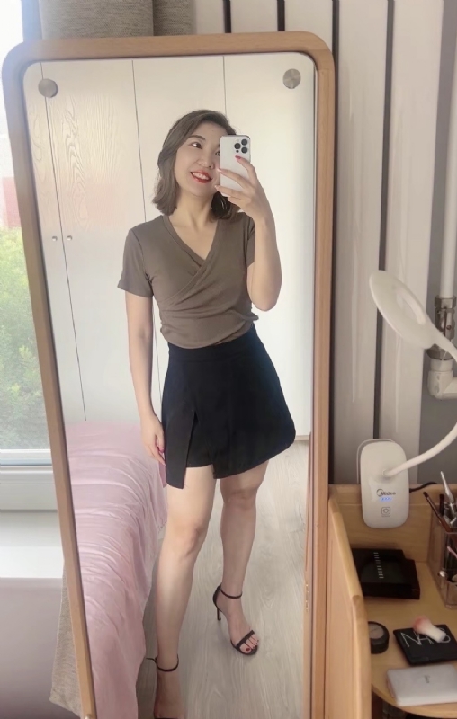丽波的第二张照片--深圳相亲服务中心