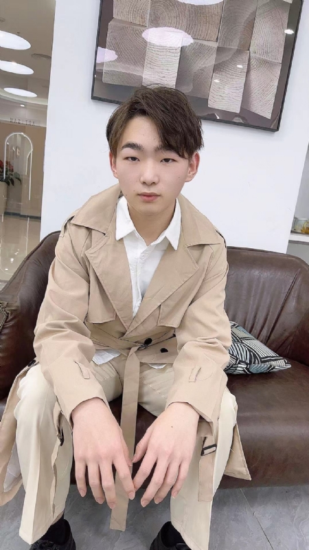 啊哲的第一张照片--深圳相亲服务中心