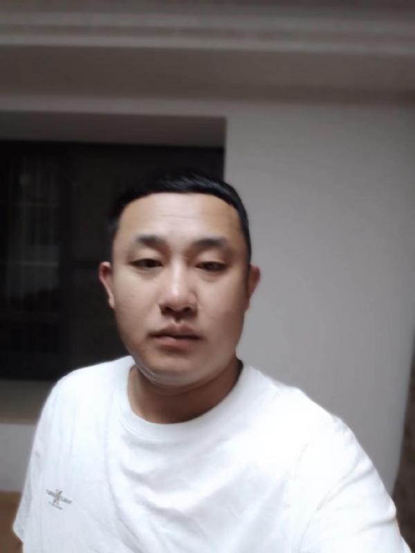 魔尊的第一张照片--深圳相亲服务中心