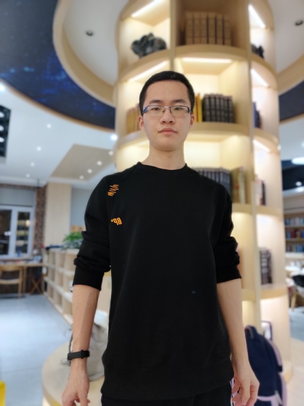 轩墨的第一张照片--深圳相亲服务中心