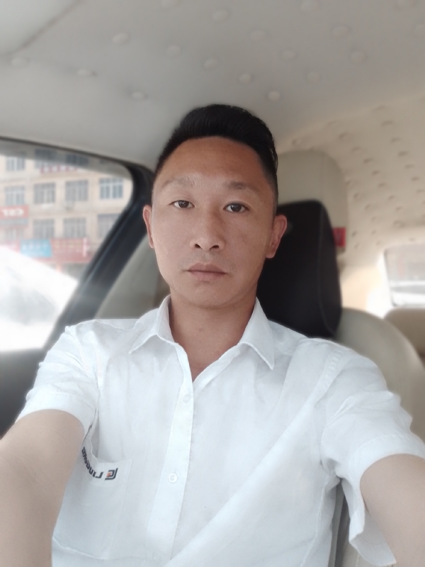 其实都没有的第一张照片--深圳相亲服务中心