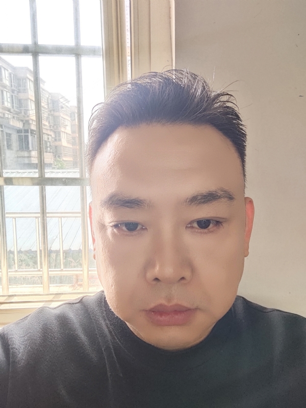 爱人先爱己的第一张照片--深圳相亲服务中心