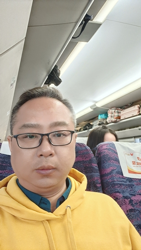 流浪的云的第二张照片--深圳相亲服务中心