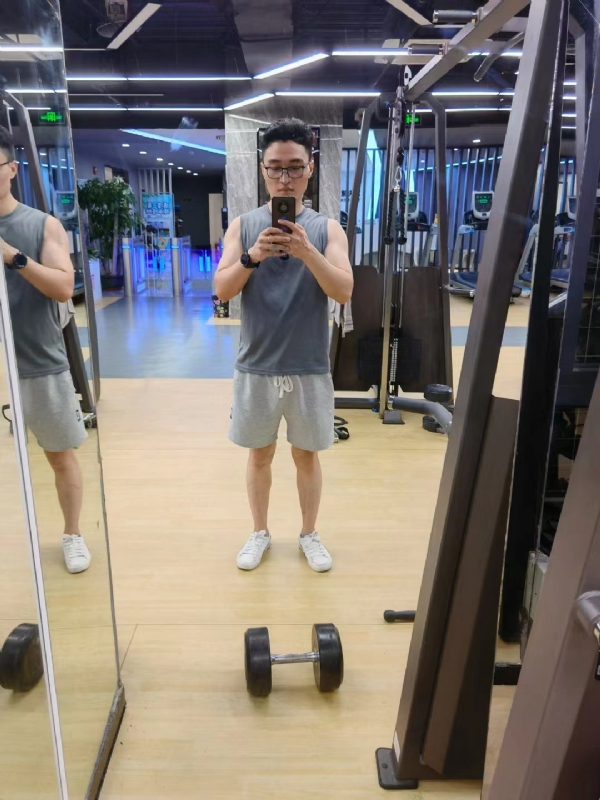超哥的第一张照片--深圳相亲服务中心
