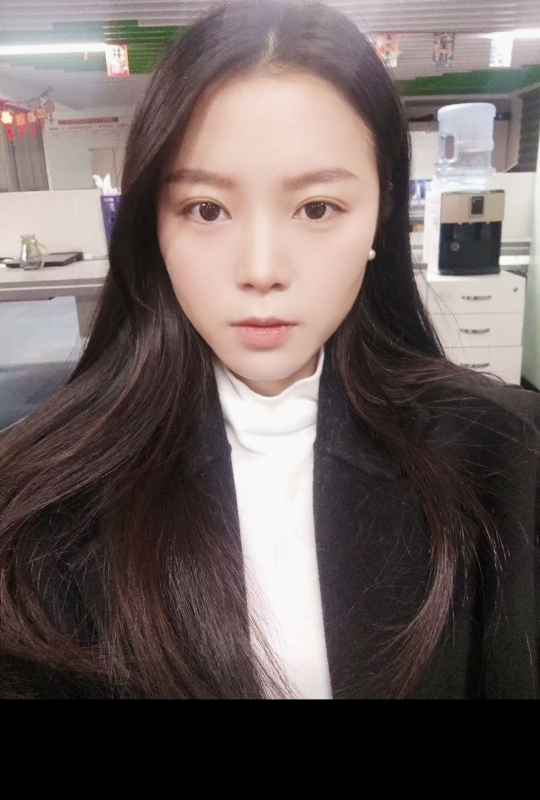 小月半的第一张照片--深圳相亲服务中心