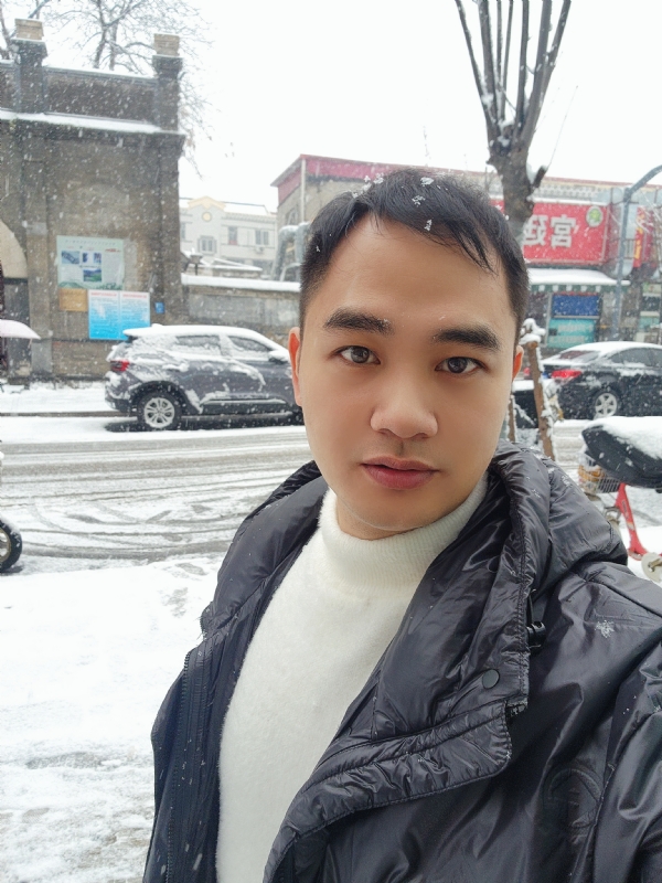 寻找合适伴侣的第一张照片--深圳相亲服务中心