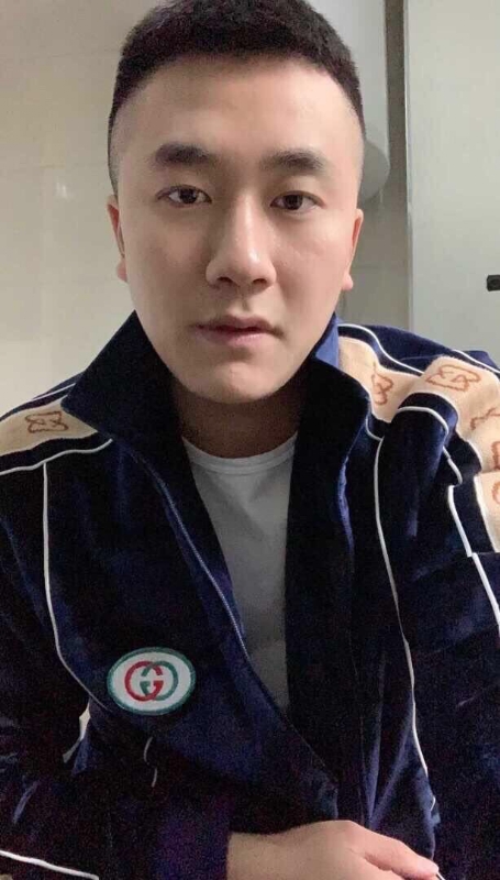凌毅的第一张照片--深圳相亲服务中心