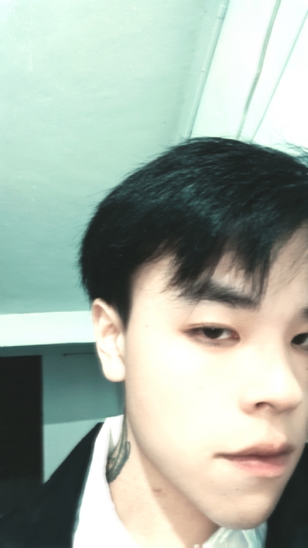 余温的第一张照片--深圳相亲服务中心