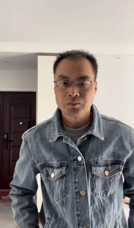 墨灬白的第一张照片--深圳相亲服务中心