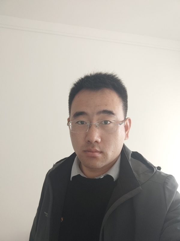 真诚的第一张照片--深圳相亲服务中心