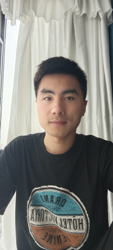 叶秋的第二张照片--深圳相亲服务中心