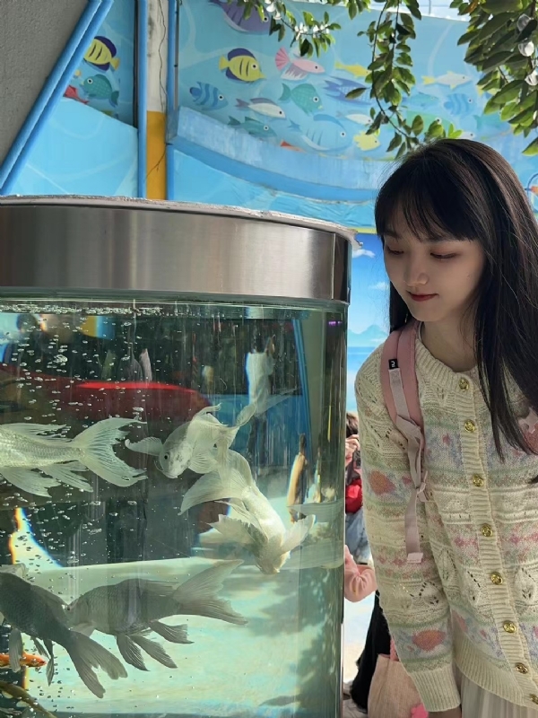yiyi的第一张照片--深圳相亲服务中心