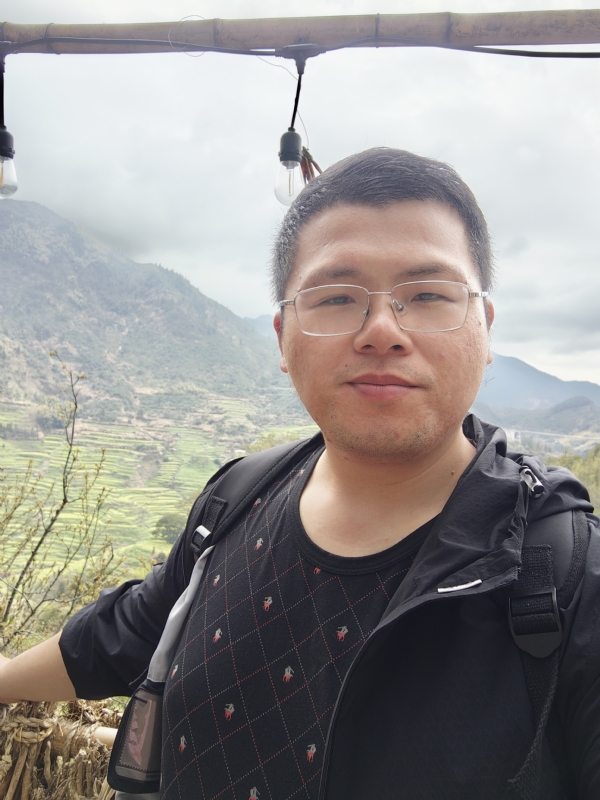 青山的第三张照片--深圳相亲服务中心