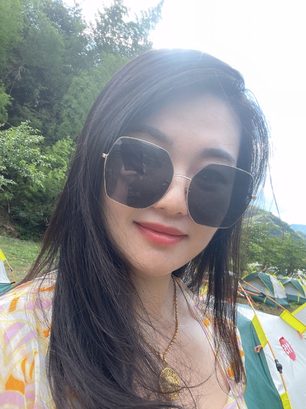 地里热吧的第一张照片--深圳相亲服务中心