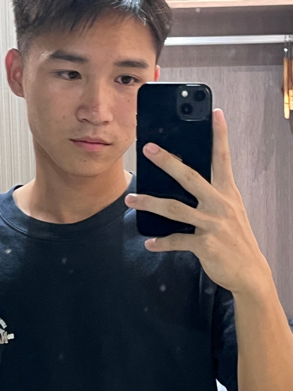 画家的第一张照片--深圳相亲服务中心