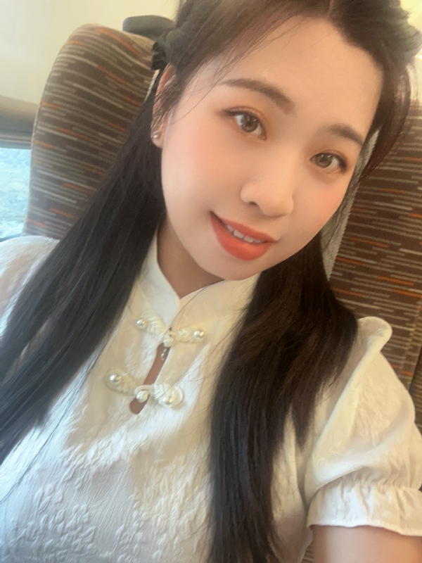 Lin的第三张照片--深圳相亲服务中心