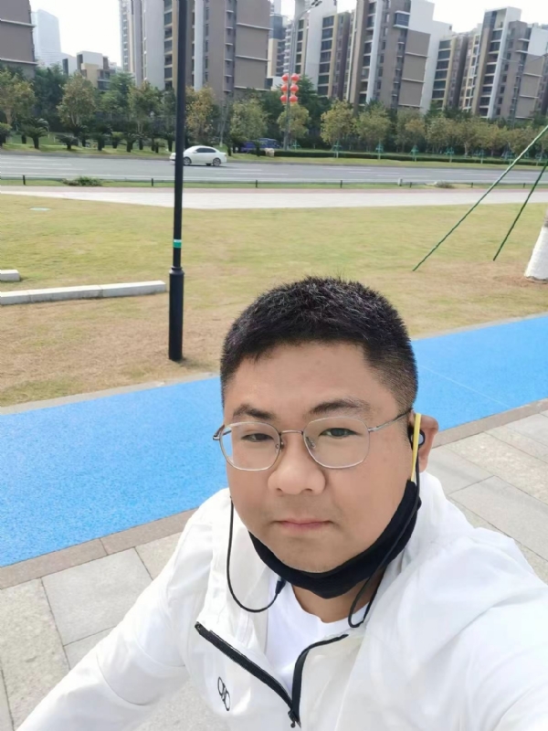 冰城小土匪的第二张照片--深圳相亲服务中心