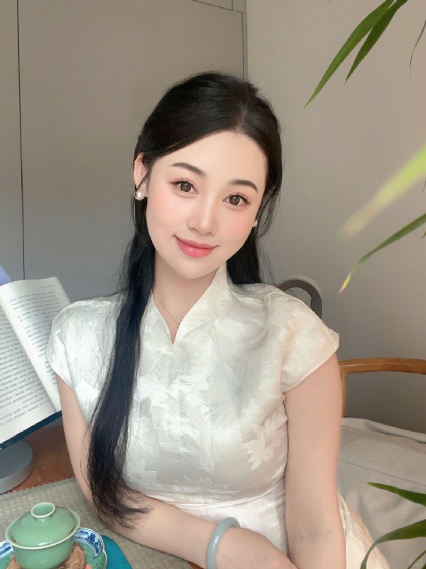 小慧的第一张照片--深圳相亲服务中心