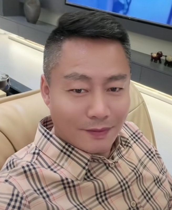 李*军的第三张照片--深圳相亲服务中心