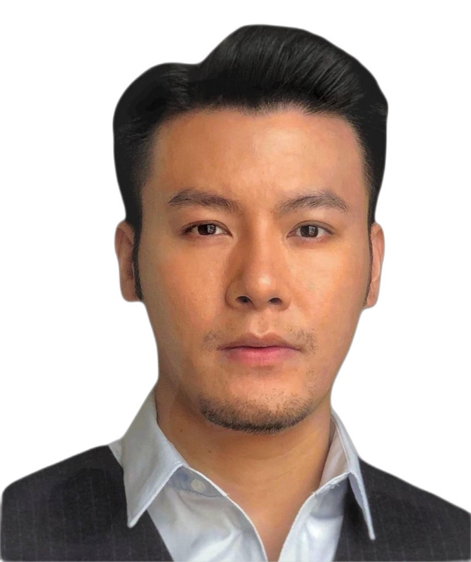 怀揣梦想的第一张照片--深圳相亲服务中心