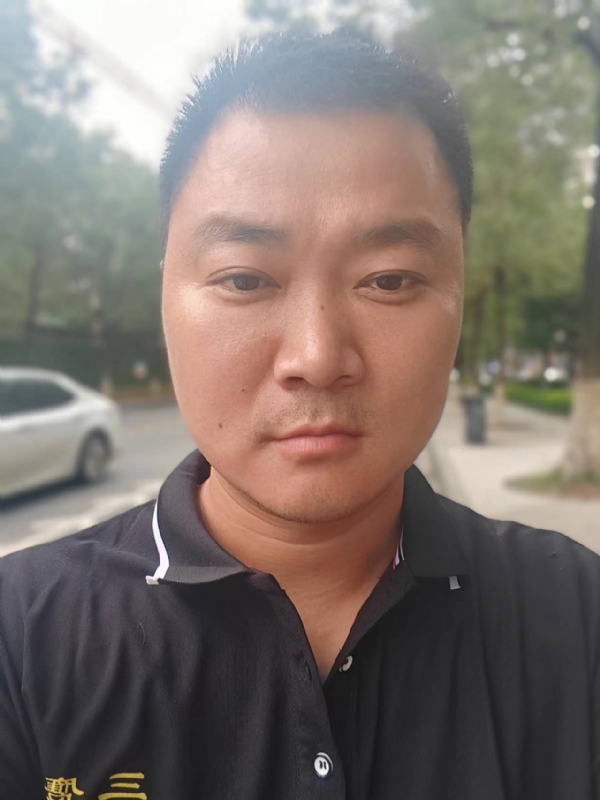 独寂的第一张照片--深圳相亲服务中心