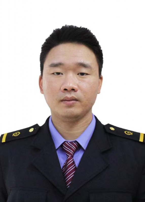 平淡是真的第一张照片--深圳相亲服务中心