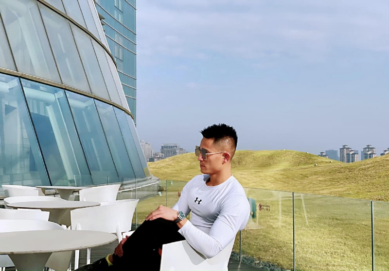 保家卫国的第一张照片--深圳相亲服务中心