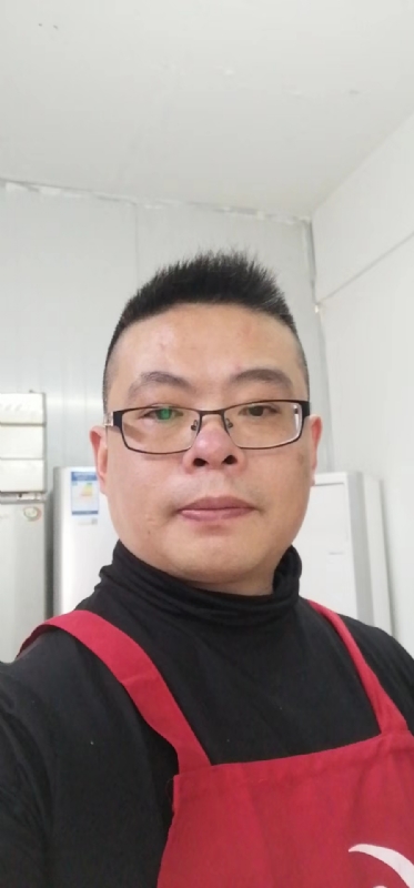 努力奋斗的第一张照片--深圳相亲服务中心