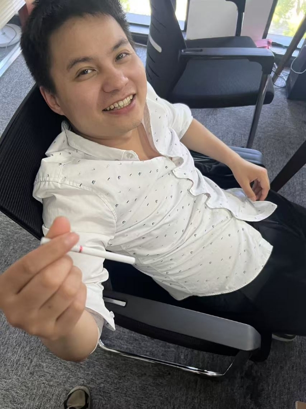 我是你辉哥的第一张照片--深圳相亲服务中心