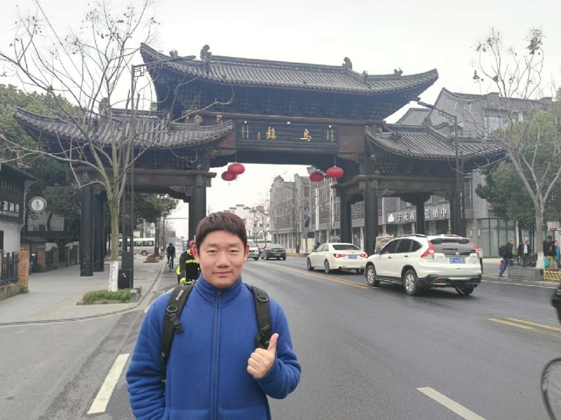 秋风秋雨的第一张照片--深圳相亲服务中心