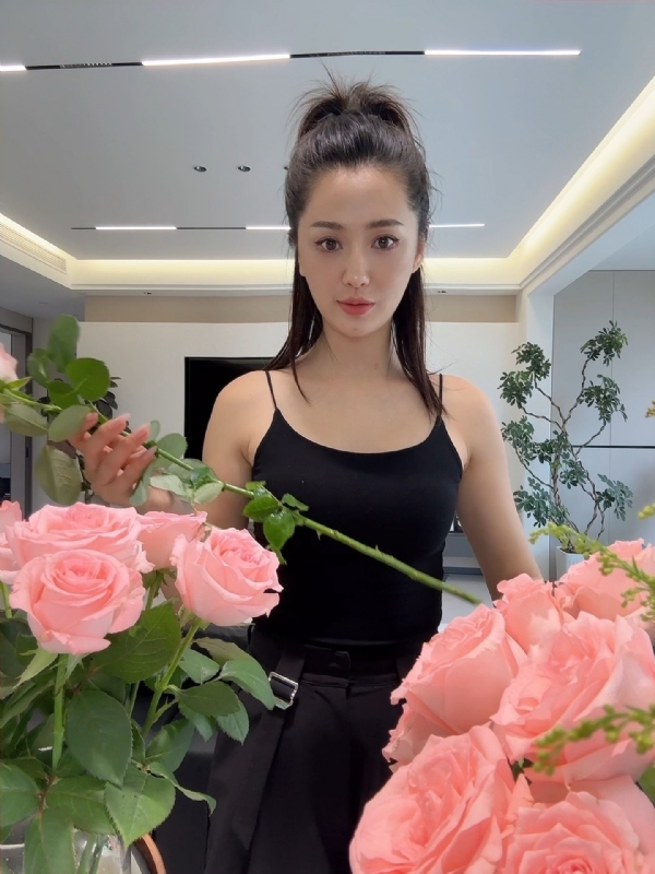 喜糖的第一张照片--深圳相亲服务中心