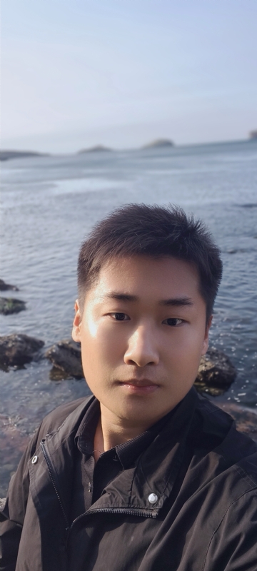 男大的第一张照片--深圳相亲服务中心