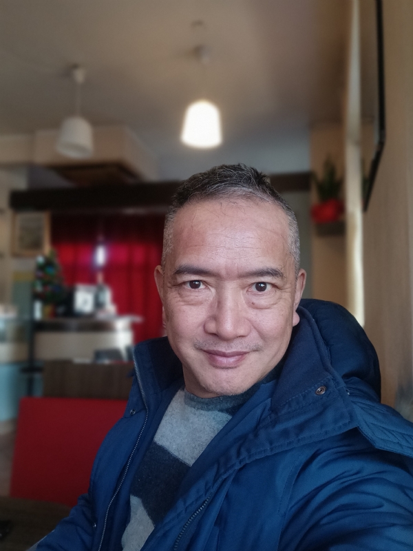 大龙的第一张照片--深圳相亲服务中心