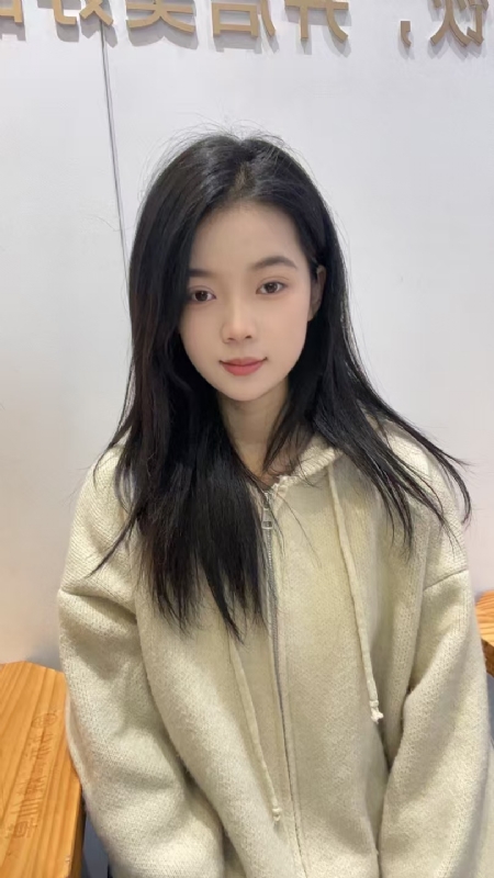 草莓奶昔的第一张照片--深圳相亲服务中心