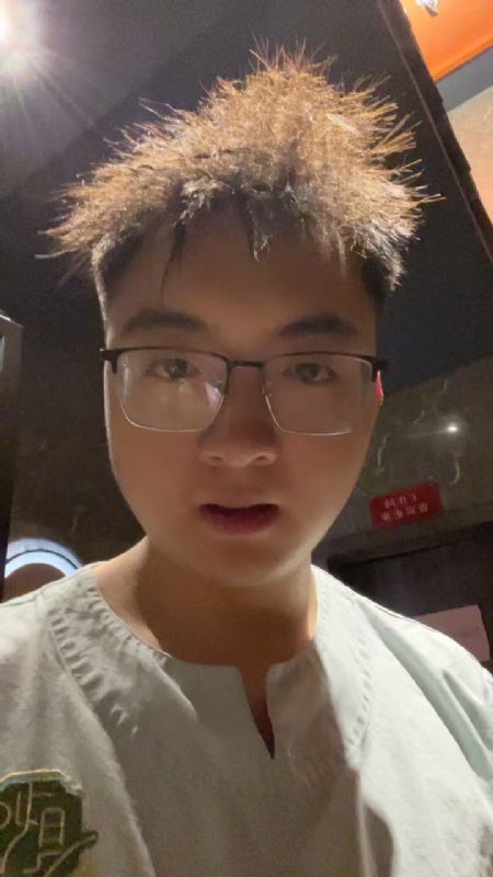 成熟稳重的男士的第一张照片--深圳相亲服务中心