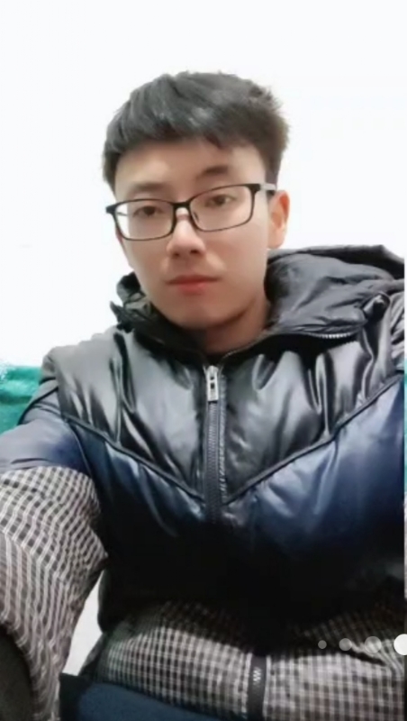 吐泡泡的小鱼的第一张照片--深圳相亲服务中心