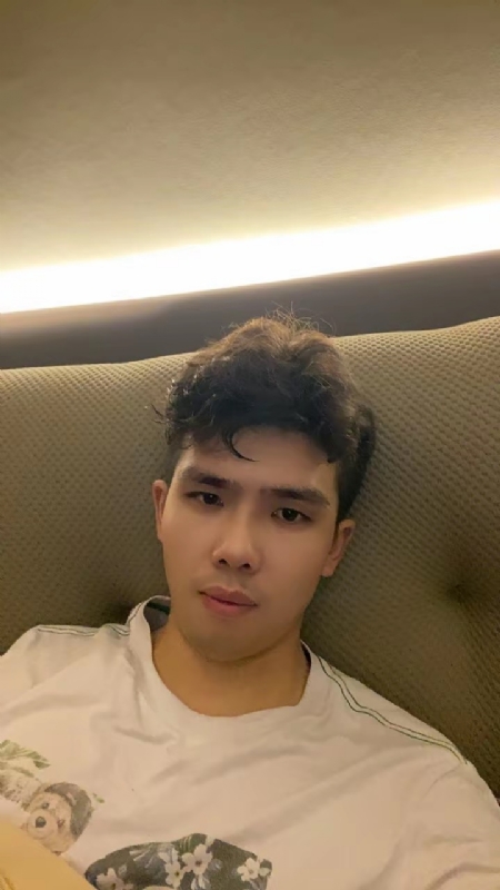 阿龙设计师的第一张照片--深圳相亲服务中心