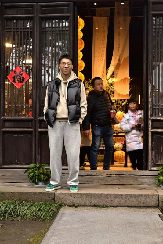 浦江小后生的第一张照片--深圳相亲服务中心
