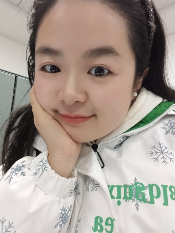 玥玥的第一张照片--深圳相亲服务中心