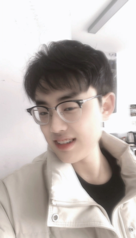 梁21的第一张照片--深圳相亲服务中心