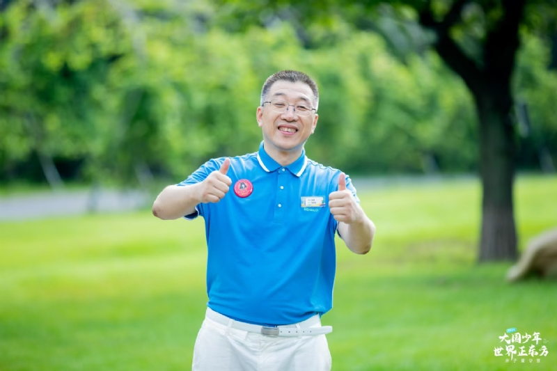 郑晏晖的第四张照片--深圳相亲服务中心