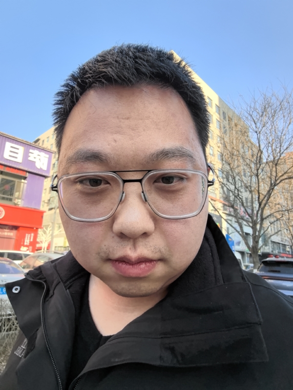 宋哲的第一张照片--深圳相亲服务中心